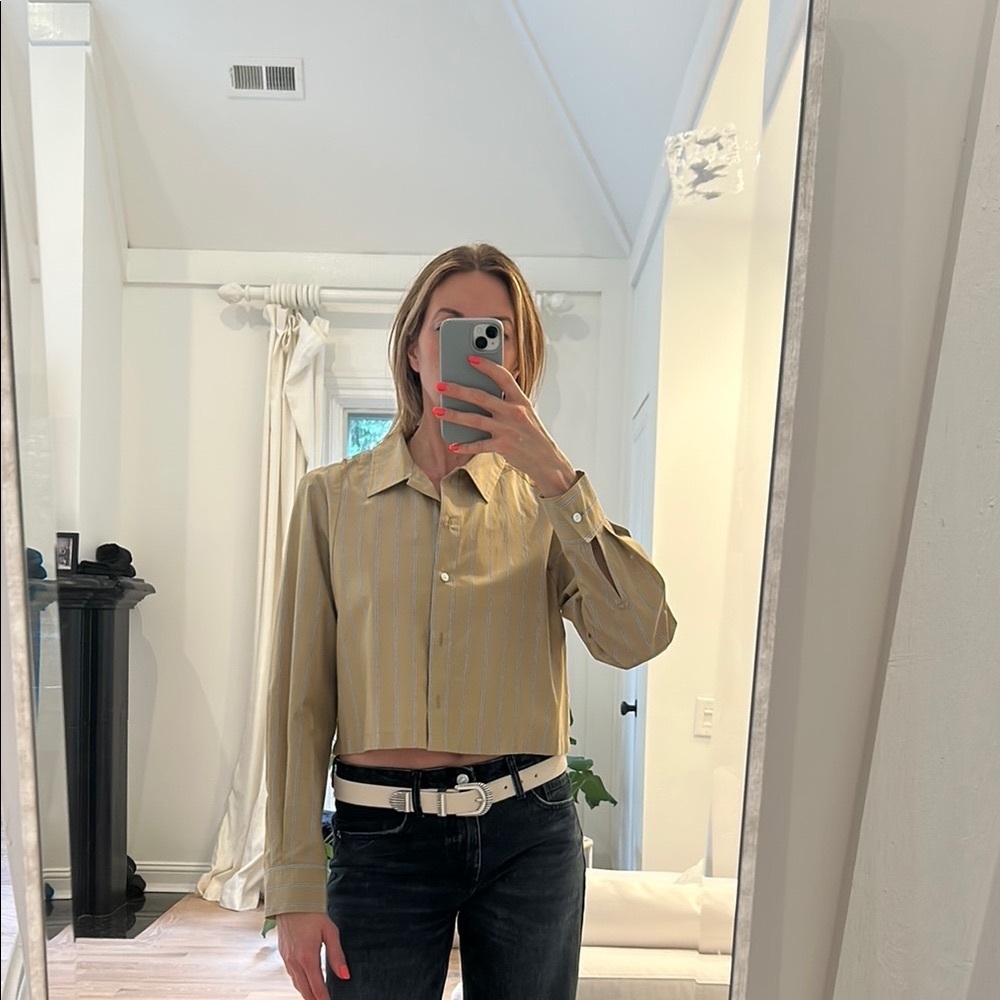 Never Worn Moussy Cropped Button Down Shirt